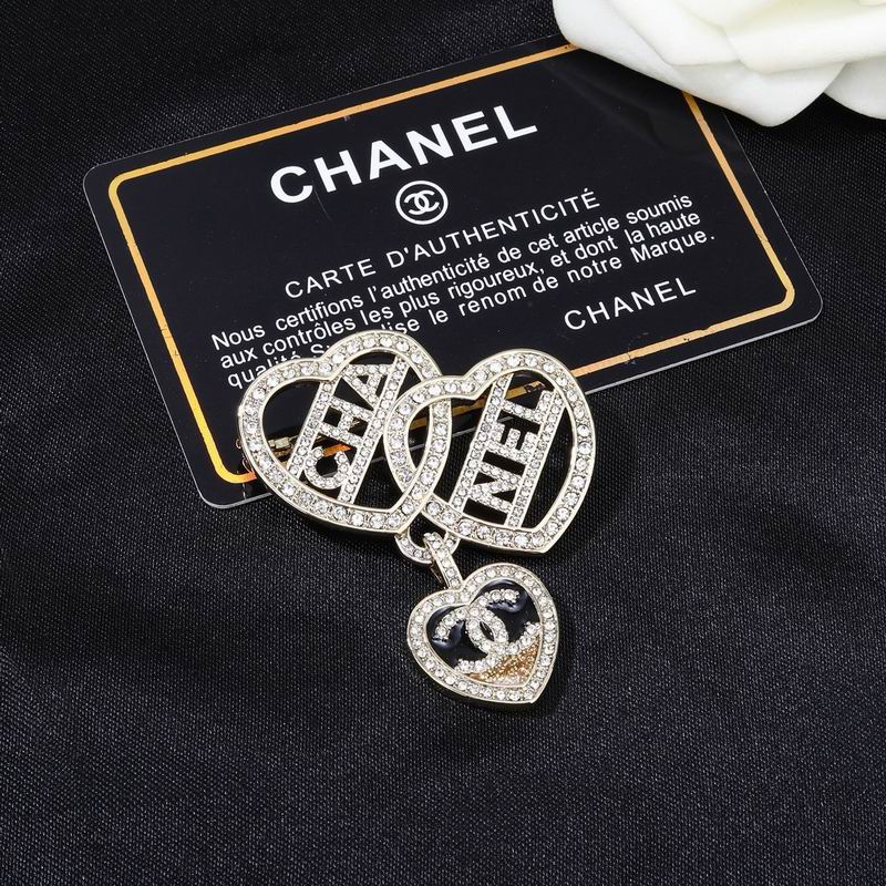 Chanel Brooch 05yxs58